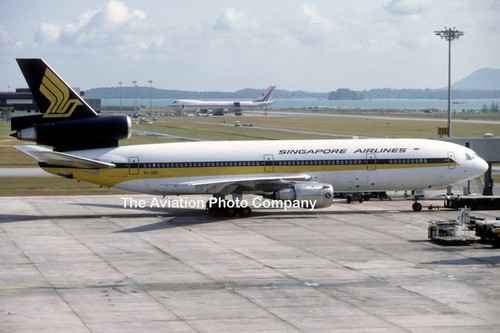Singapore airlines douglas - airlines,